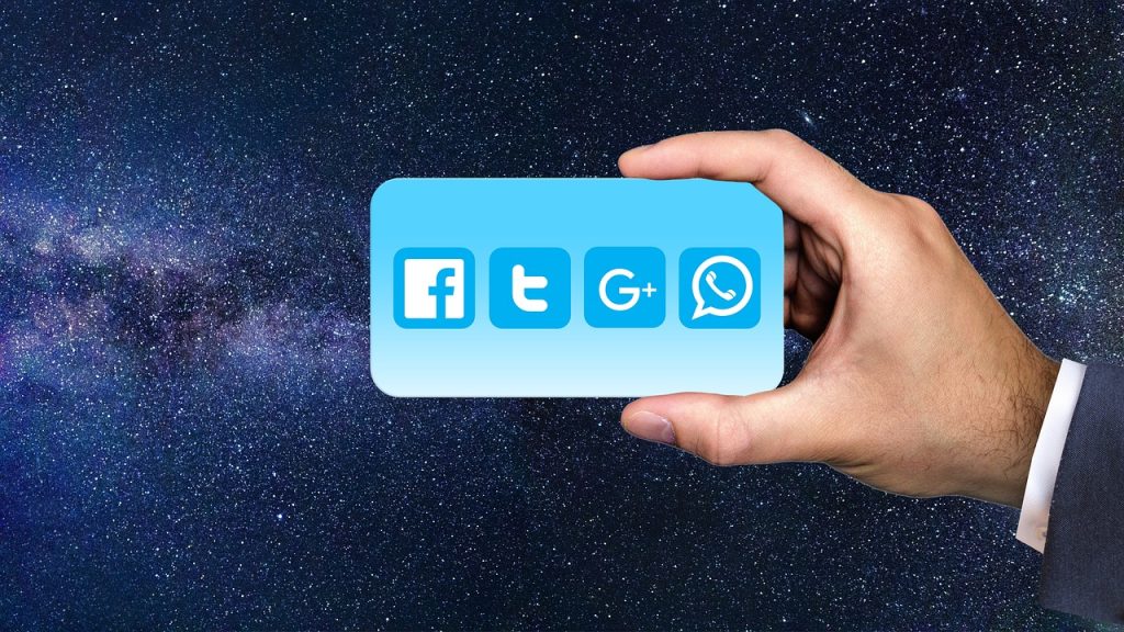 cand a aparut facebook in romania
